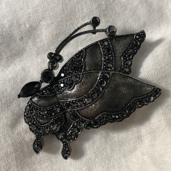 Black butterfly and dragonfly brooch pins - Picture 3 of 10